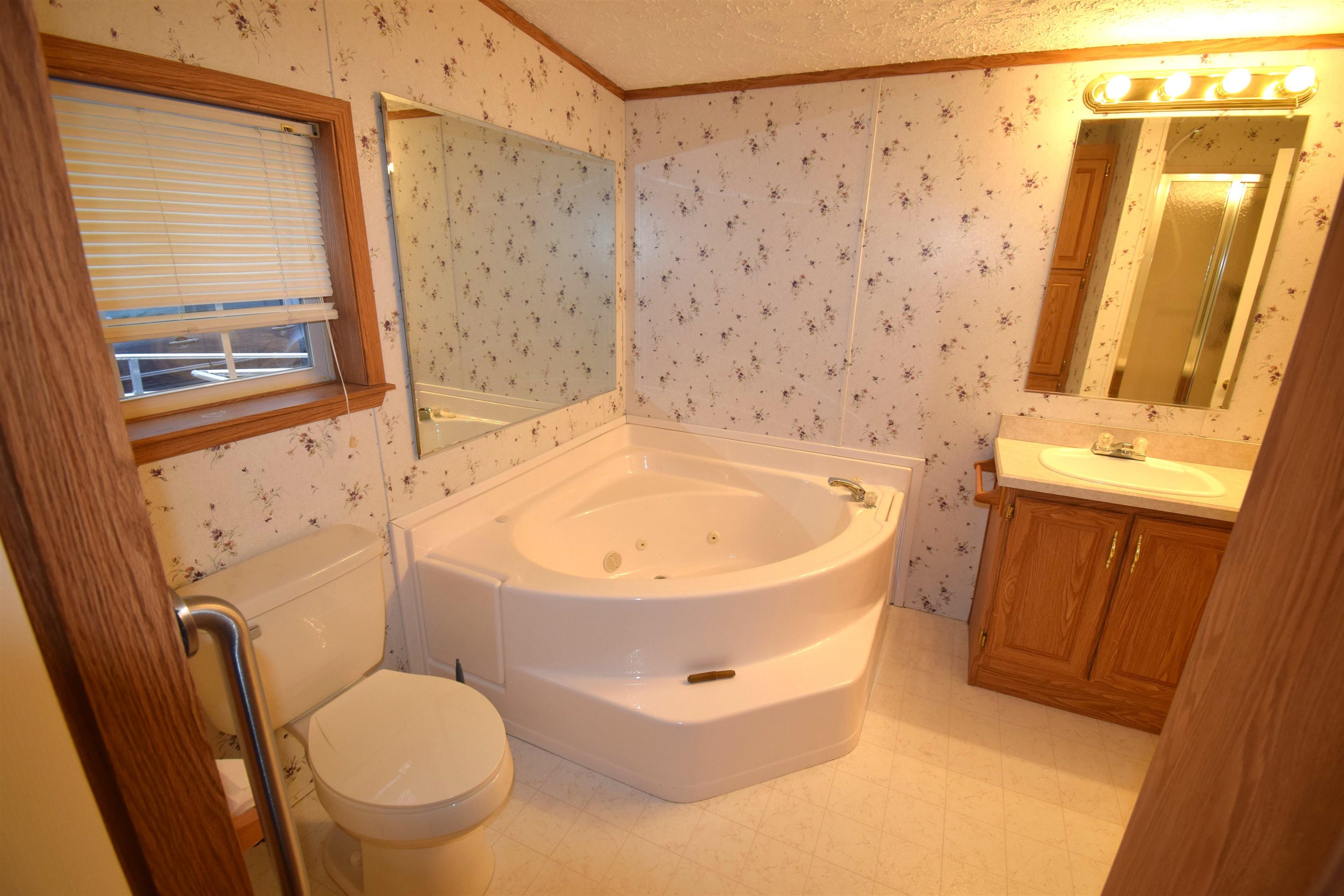 6 Georges Lane Fremont, NH 03044 - Photo 17 of 41