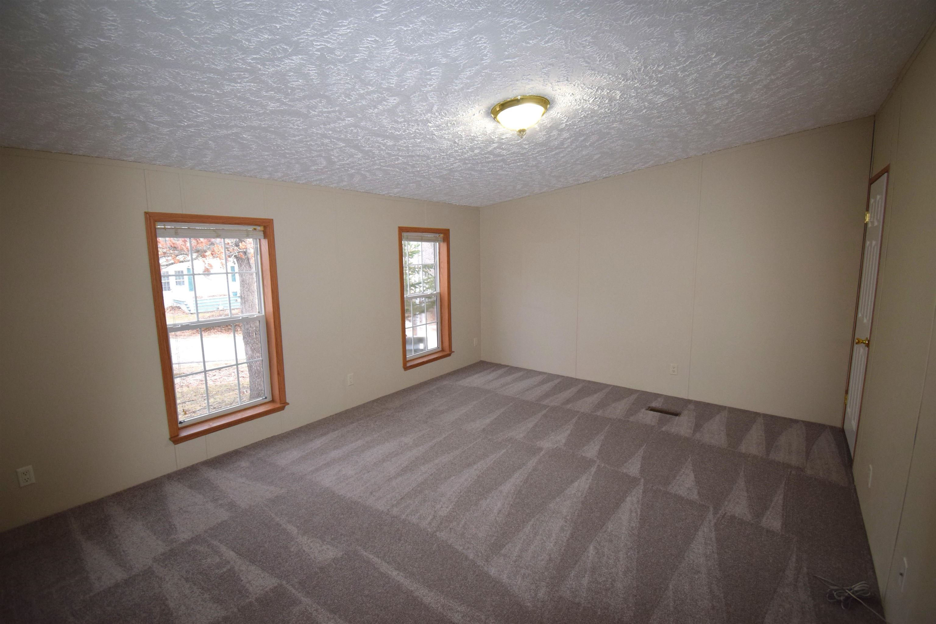 6 Georges Lane Fremont, NH 03044 - Photo 36 of 41