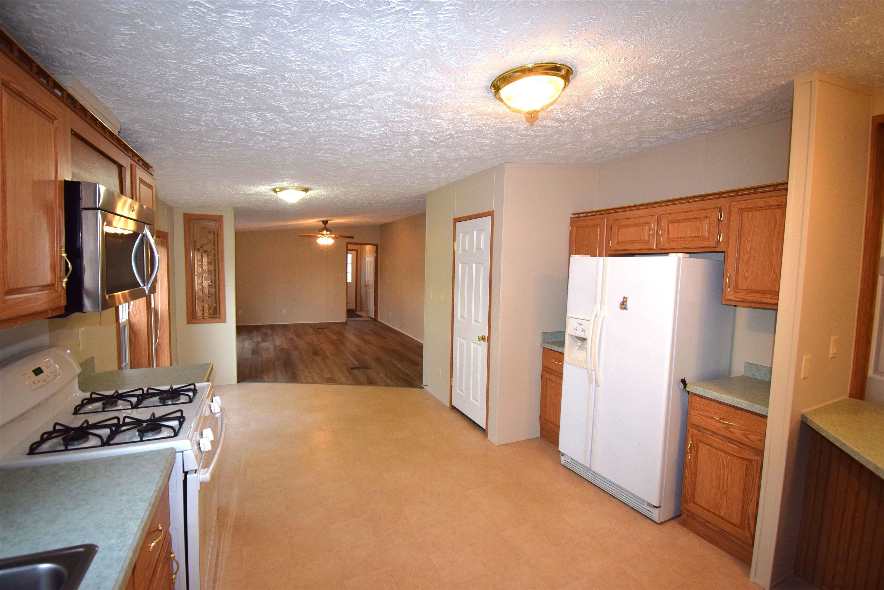 6 Georges Lane Fremont, NH 03044 - Photo 40 of 41