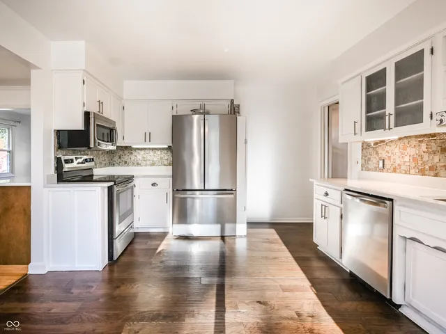 $460,000 | 6825 Farmleigh Drive, Indianapolis, IN 46220