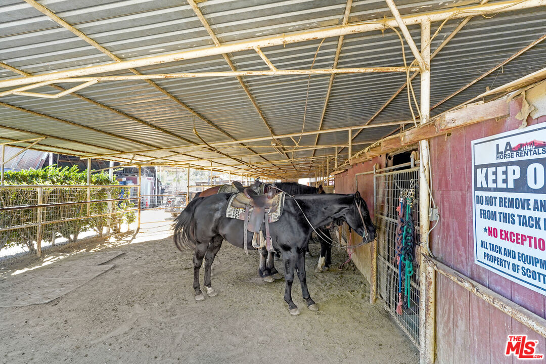 1840 Riverside Drive Glendale, CA 91201 - Photo 35 of 35 a view of entryway