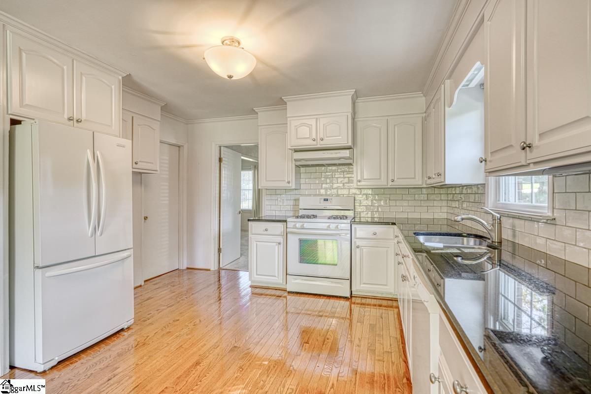 230 Sheffield Road Greer, SC 29651 - Photo 18 of 50