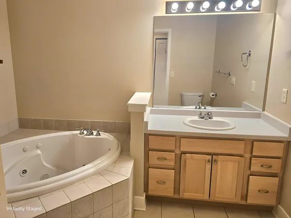 $270,000 | 1021 West Pleasant Street, Unit 5, Portage, WI 53901