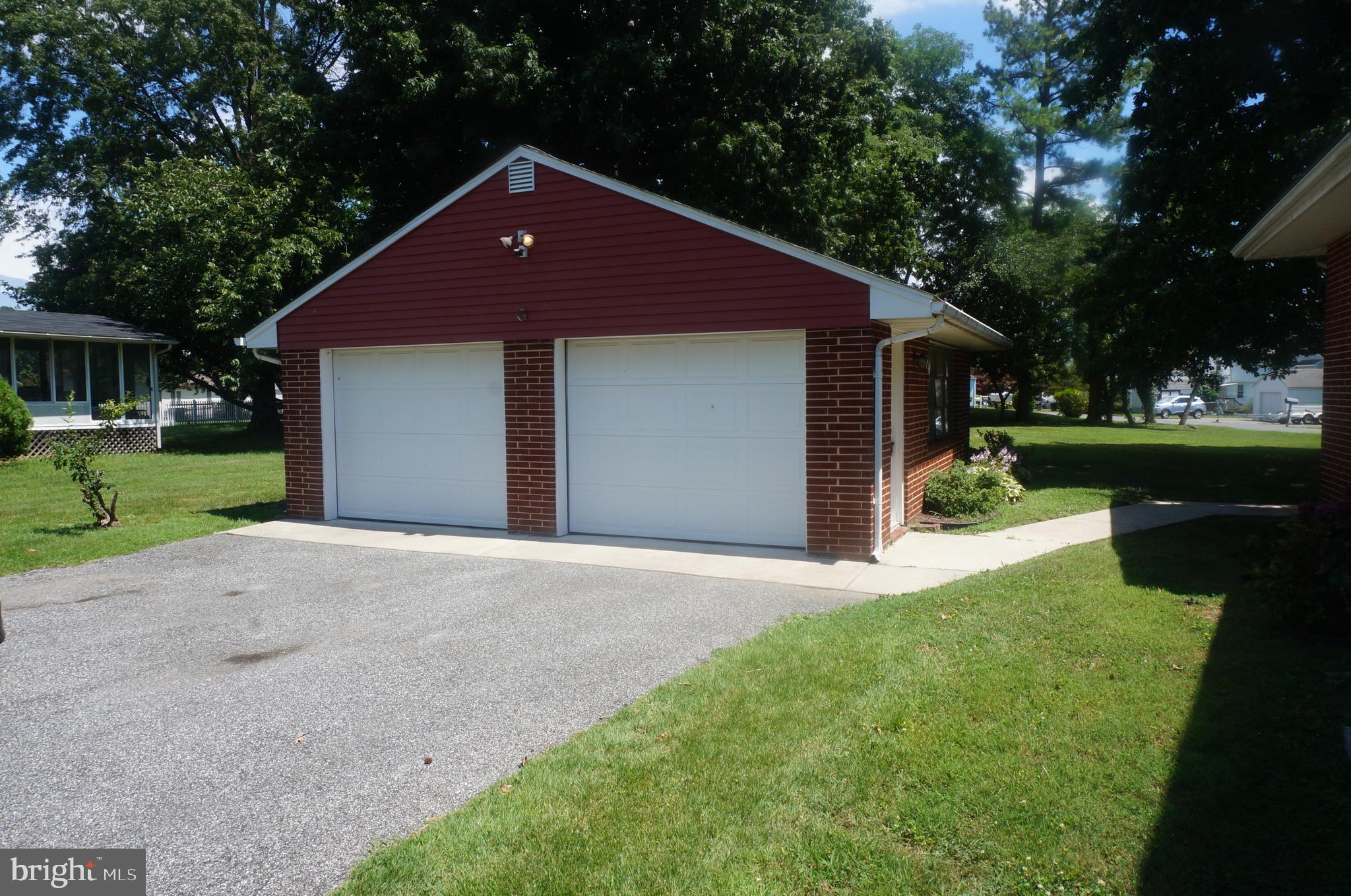 2401 East Sparrows Point Sparrows Point, MD 21219 - Photo 31 of 34 HUGE 2 CAR GARAGE