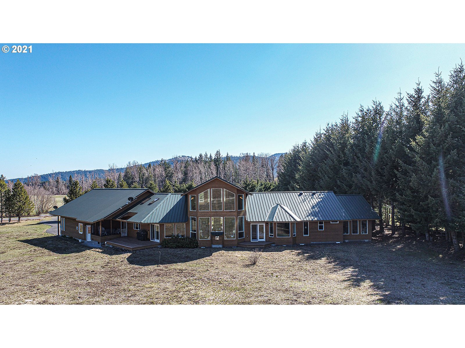21 Sunnyside Road Trout Lake, WA 98650 - Photo 2 of 32 Gallery Image 2