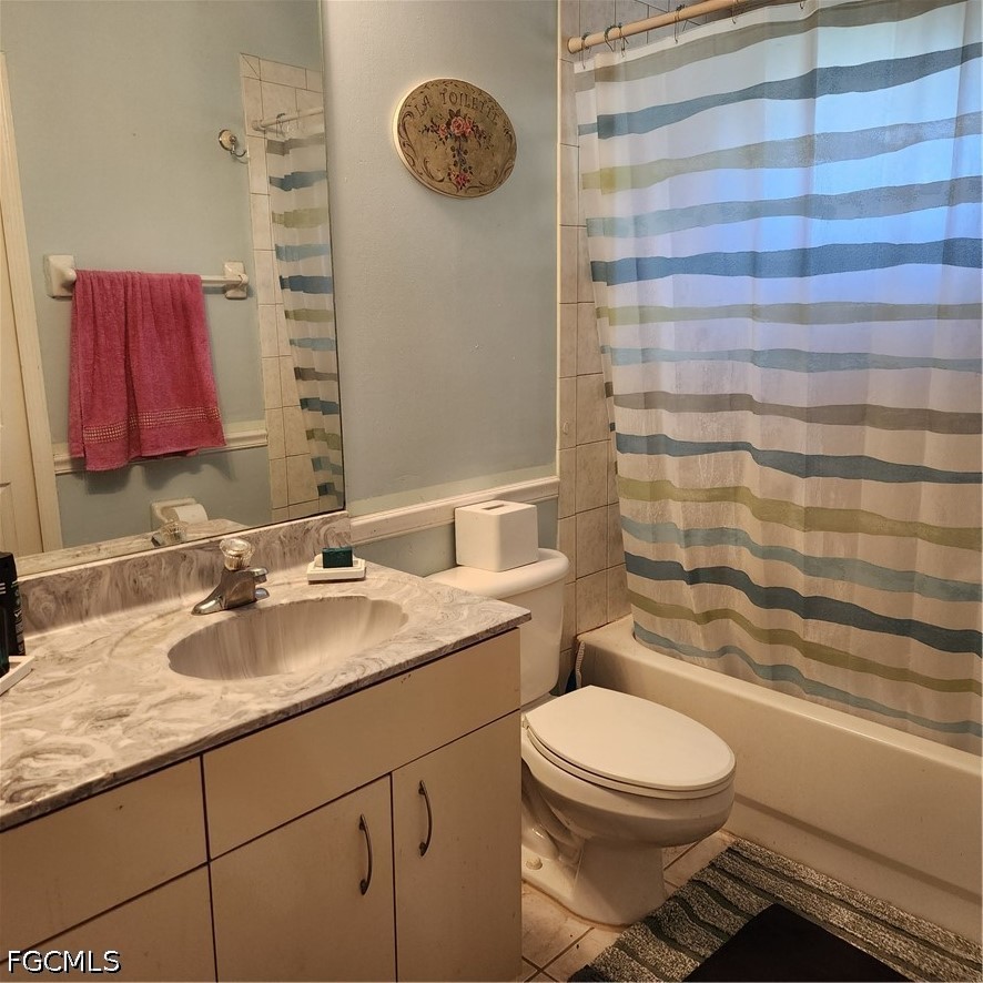 381 8th Street Northeast Naples, FL 34120 - Photo 29 of 38