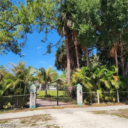 $439,990 | 381 8th Street Northeast, Naples, FL 34120