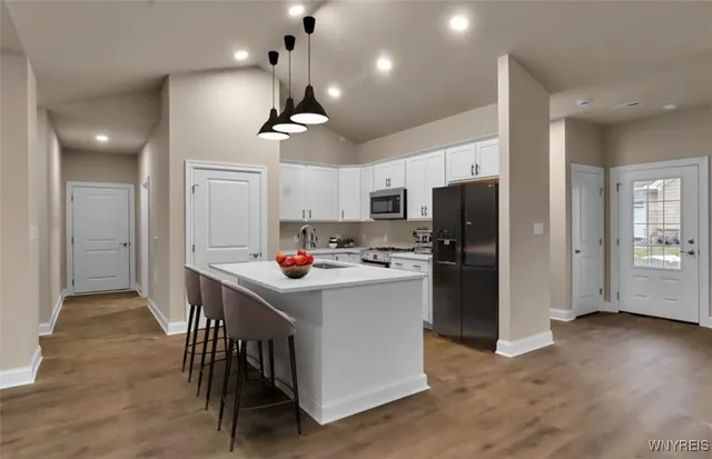 $499,900 | 5665 Southwestern Boulevard, Unit 14A, Hamburg, NY 14075