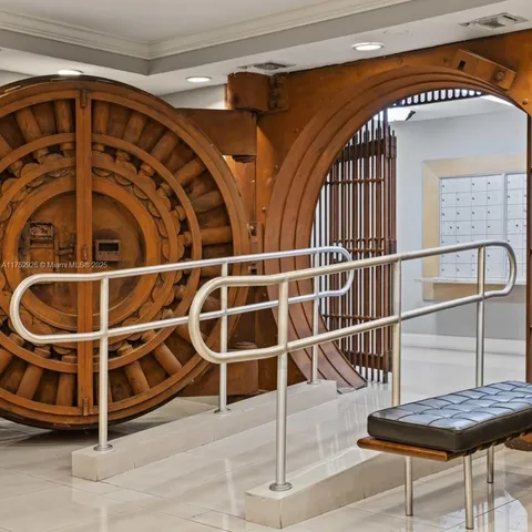 $400,000 | 111 East Flagler Street, Unit 401, Miami, FL 33131