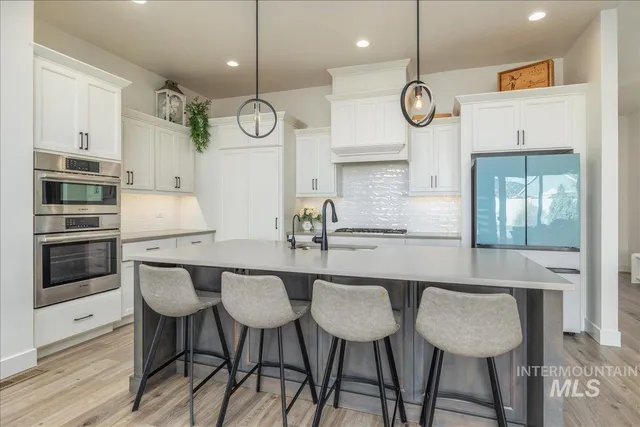 $1,079,000 | 8872 West Suttle Lake Drive, Boise, ID 83714