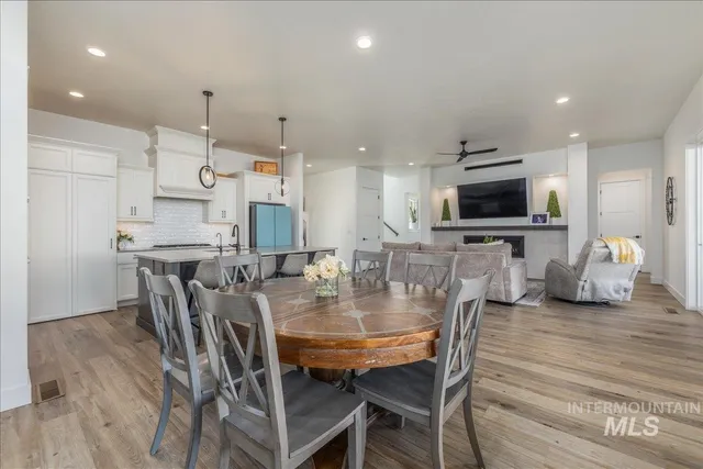 $1,079,000 | 8872 West Suttle Lake Drive, Boise, ID 83714