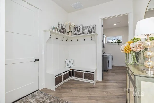 $1,079,000 | 8872 West Suttle Lake Drive, Boise, ID 83714