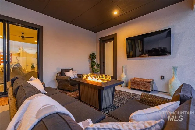 $1,079,000 | 8872 West Suttle Lake Drive, Boise, ID 83714