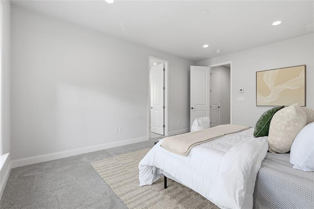 3061 Preston Way Bridgeville, PA 15017 - Photo 38 of 45 a bedroom with a bed and a painting on the wall