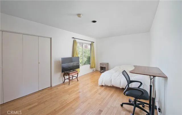 $3,960,000 | 507 West Rustic Road, Santa Monica, CA 90402