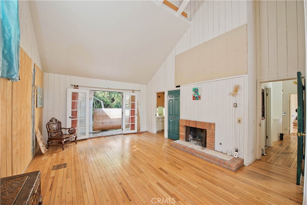 507 West Rustic Road Santa Monica, CA 90402 - Photo 16 of 19 a view of livingroom with furniture window and wooden floor