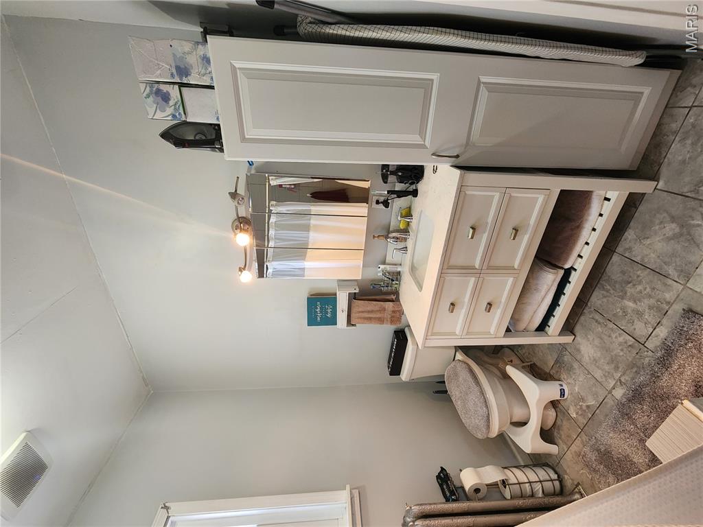 607 Beacon Street Alton, IL 62002 - Photo 9 of 11