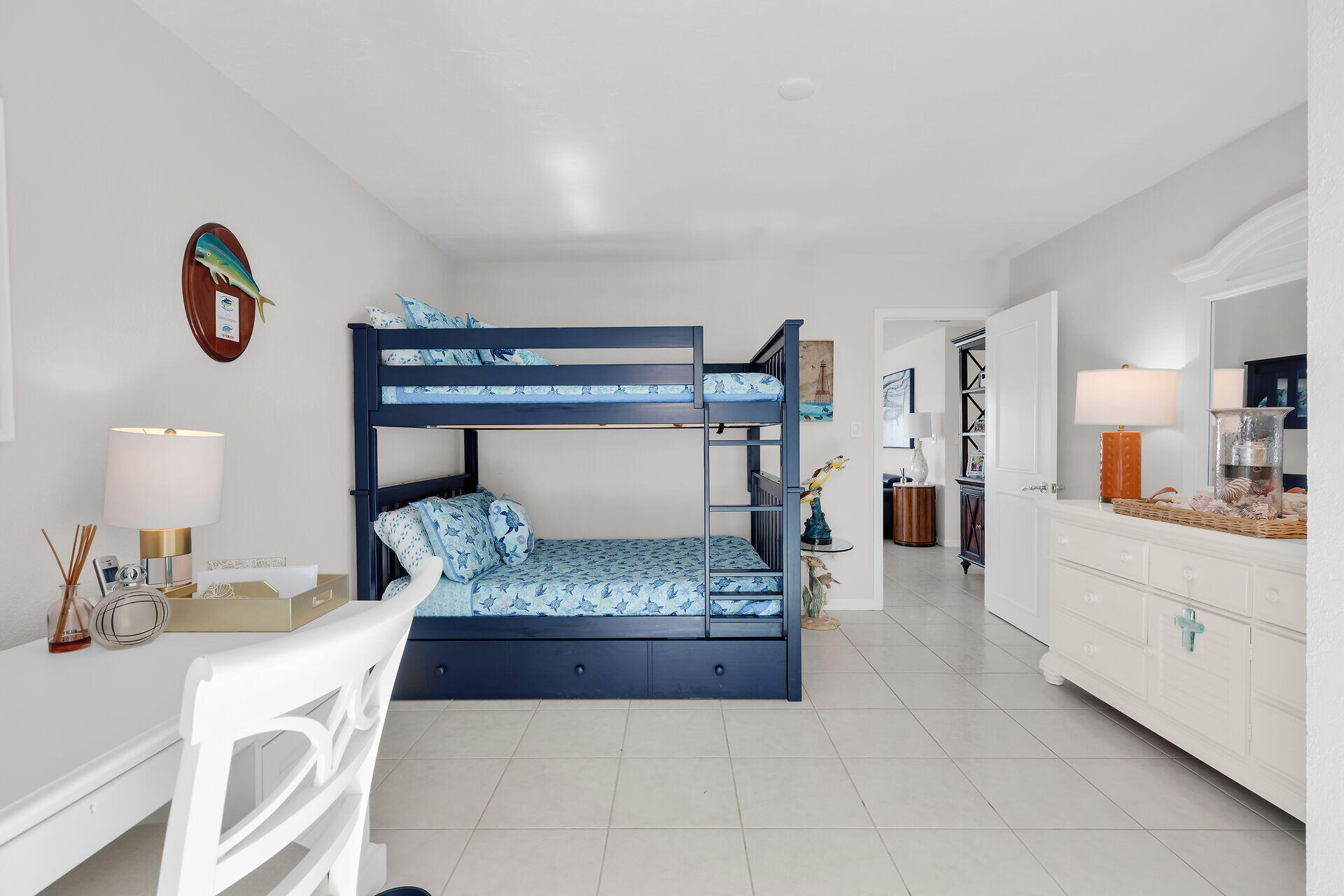 344 East Seaview Drive Duck Key, FL 33050 - Photo 23 of 48 Guest Bedroom2