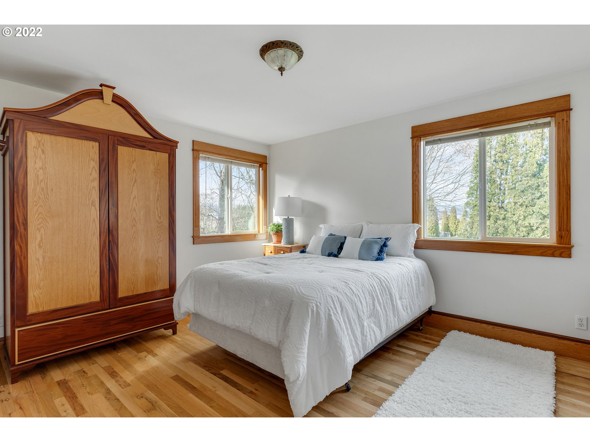 1521 Tucker Road Hood River, OR 97031 - Photo 14 of 32 Gallery Image 14