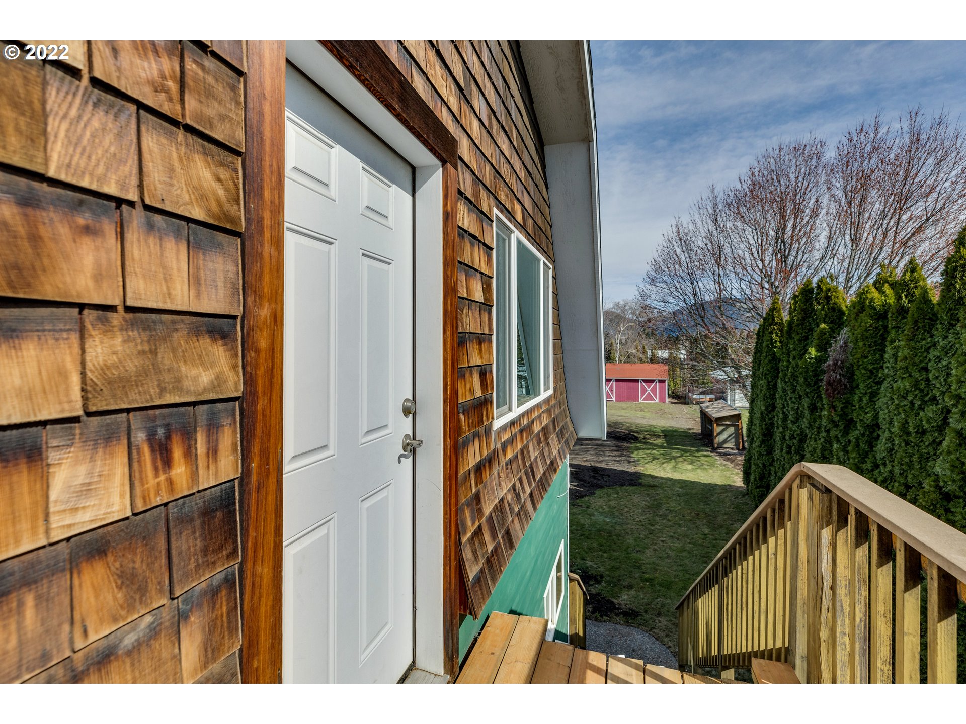 1521 Tucker Road Hood River, OR 97031 - Photo 25 of 32 Gallery Image 25