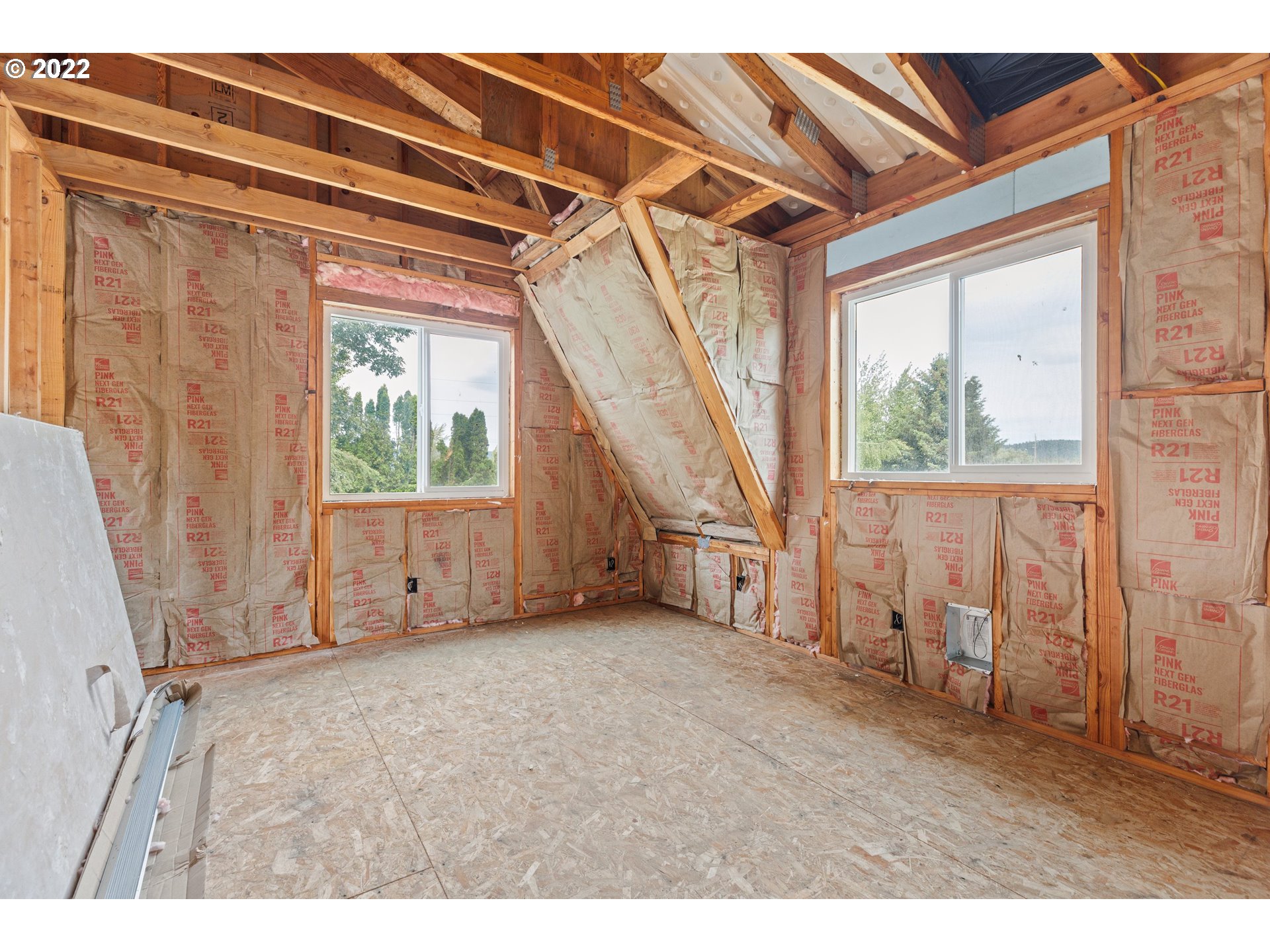 1521 Tucker Road Hood River, OR 97031 - Photo 28 of 32 Gallery Image 28