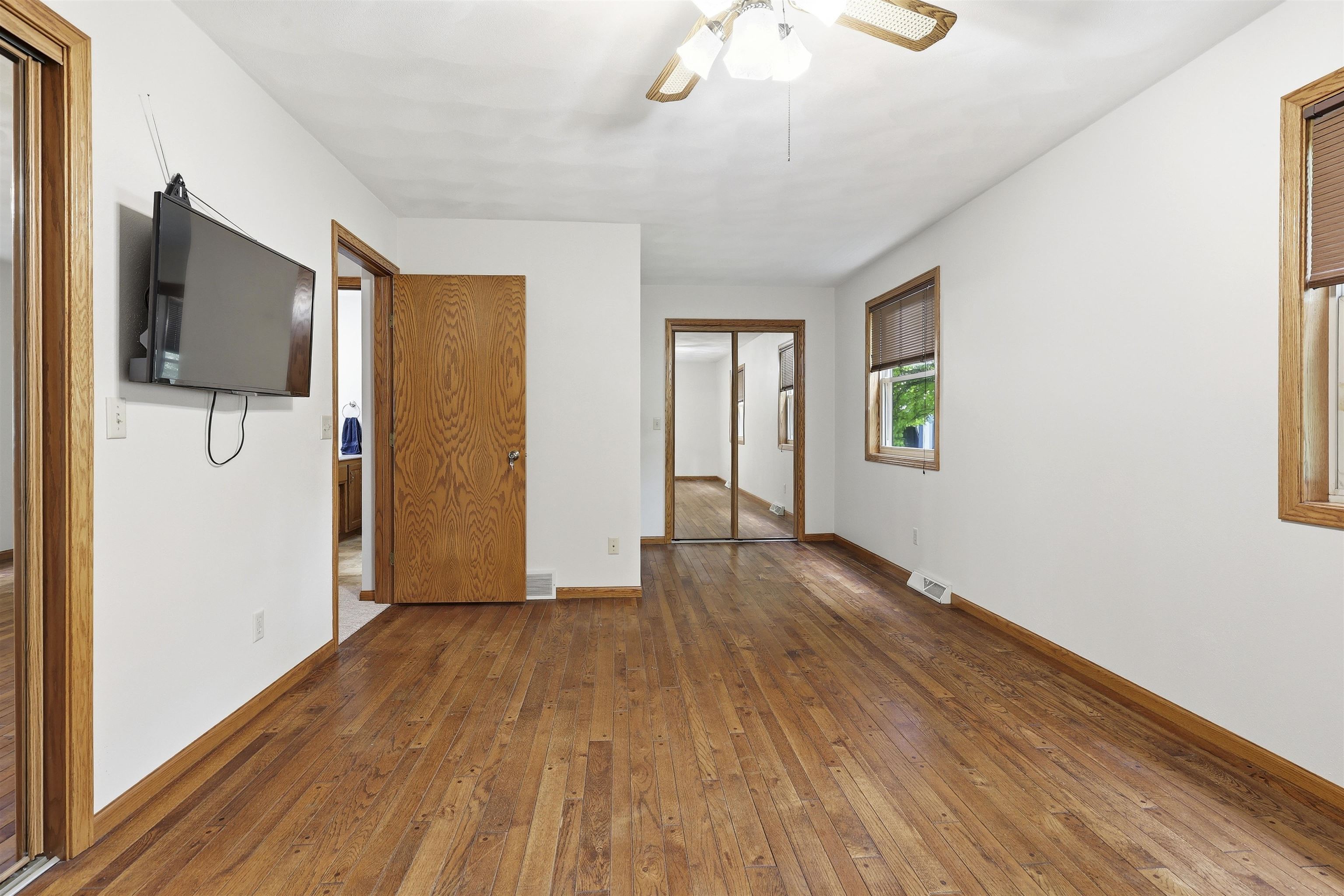 N334 Marion Avenue Appleton, WI 54915 - Photo 10 of 38