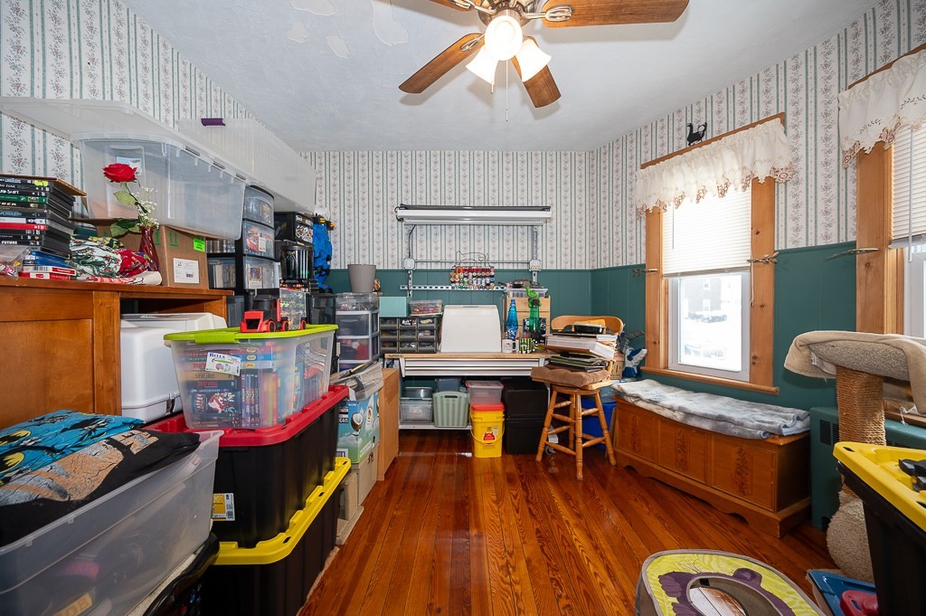 7 Clarissa Street Worcester, MA 01604 - Photo 9 of 33