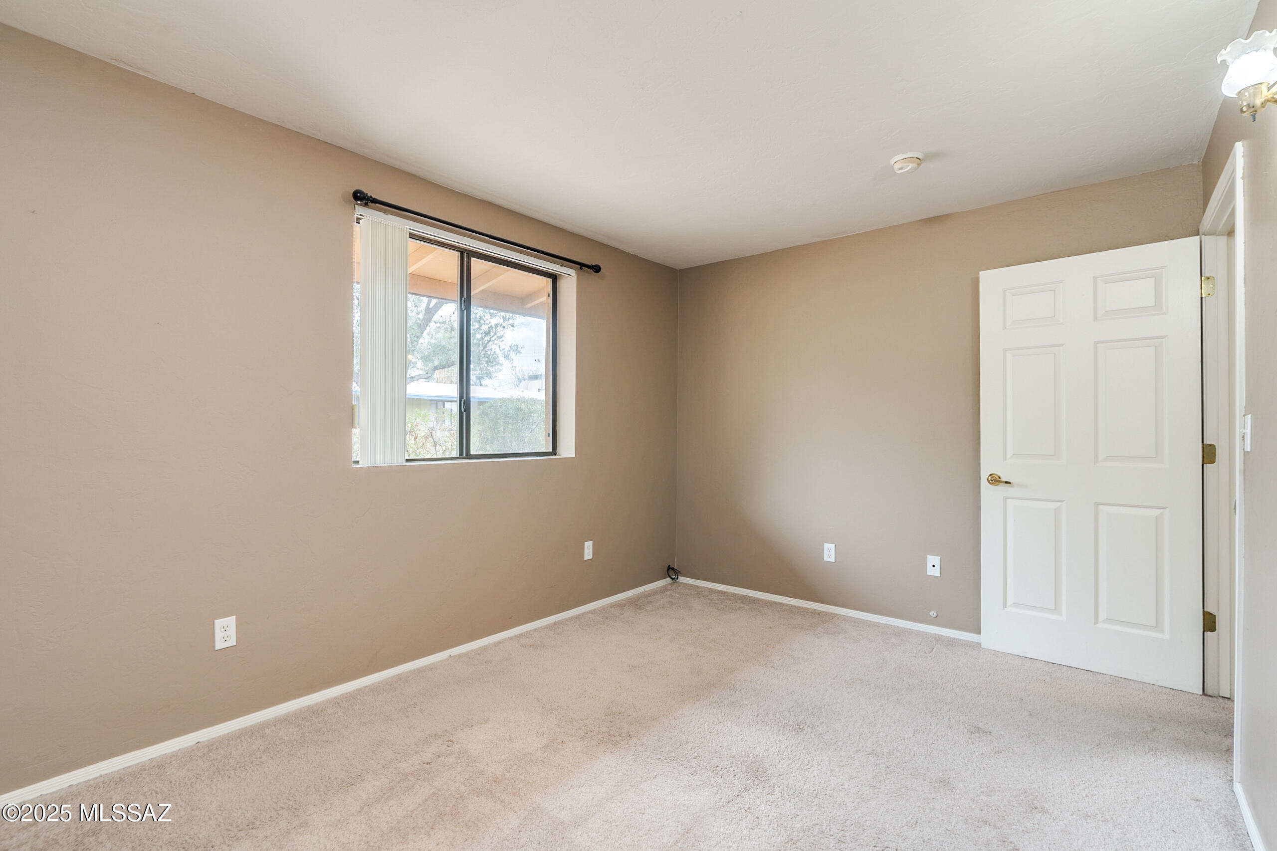 350 North Silverbell Road, Unit 176 Tucson, AZ 85745 - Photo 15 of 27 Gallery Image 15