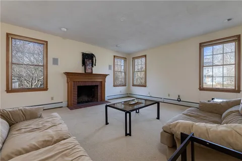 $769,900 | 38 Kristen Lane, North Kingstown, RI 02852