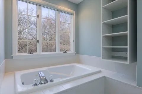 $769,900 | 38 Kristen Lane, North Kingstown, RI 02852