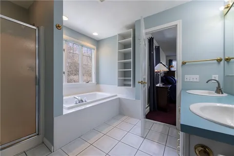 $769,900 | 38 Kristen Lane, North Kingstown, RI 02852