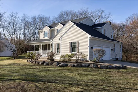 $769,900 | 38 Kristen Lane, North Kingstown, RI 02852
