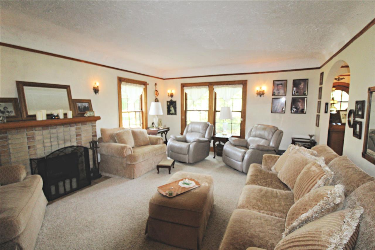 8236 Corunna Road Flint, MI 48532 - Photo 14 of 33