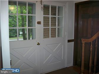 604 Linnet Road Audubon, PA 19403 - Photo 3 of 12 Foyer