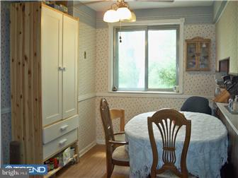 604 Linnet Road Audubon, PA 19403 - Photo 7 of 12 Kitchen