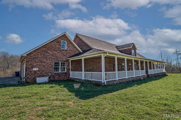 $799,000 | 112 Park Road, Benton, MO 63736