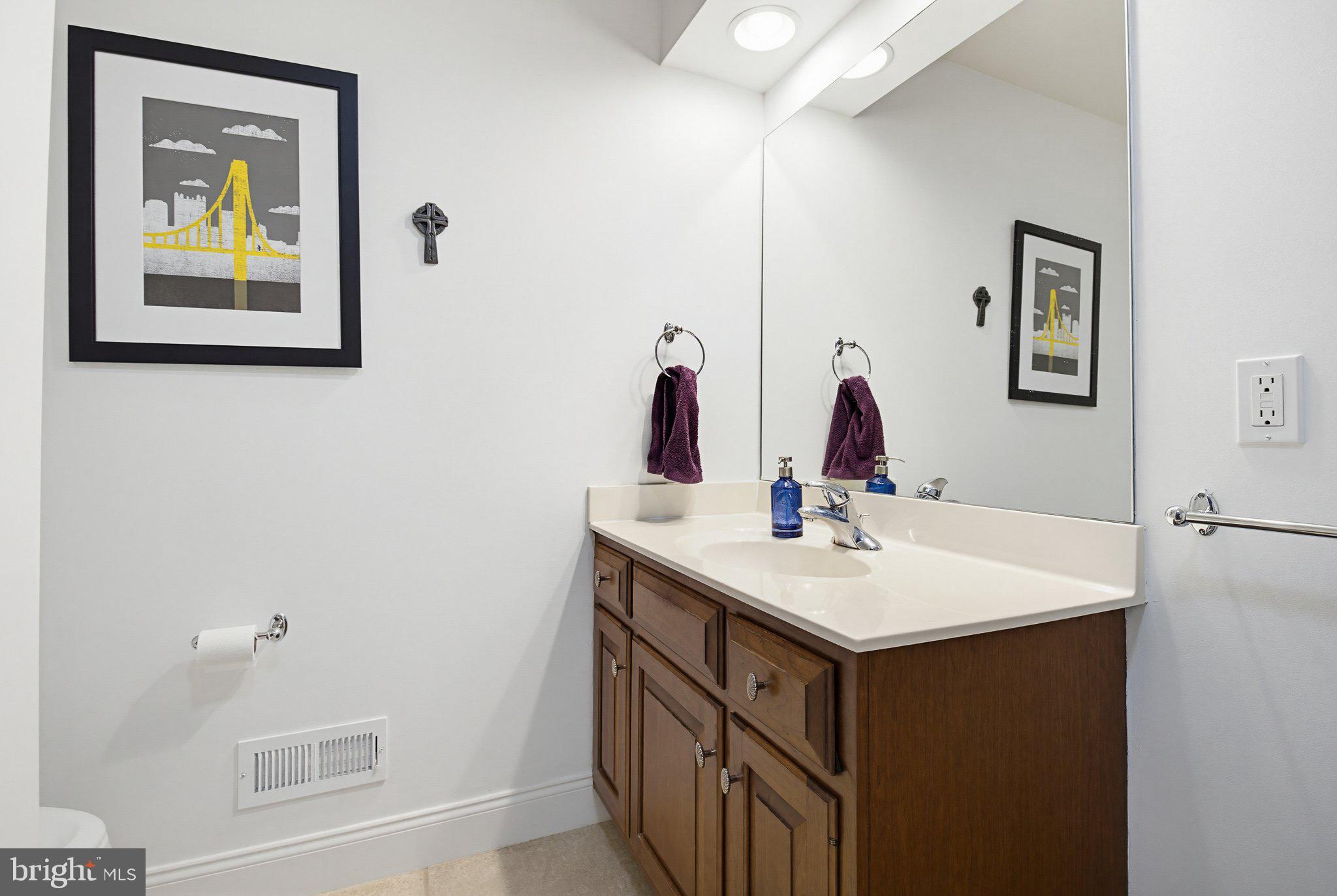 704 Woodfield Drive Lititz, PA 17543 - Photo 26 of 44