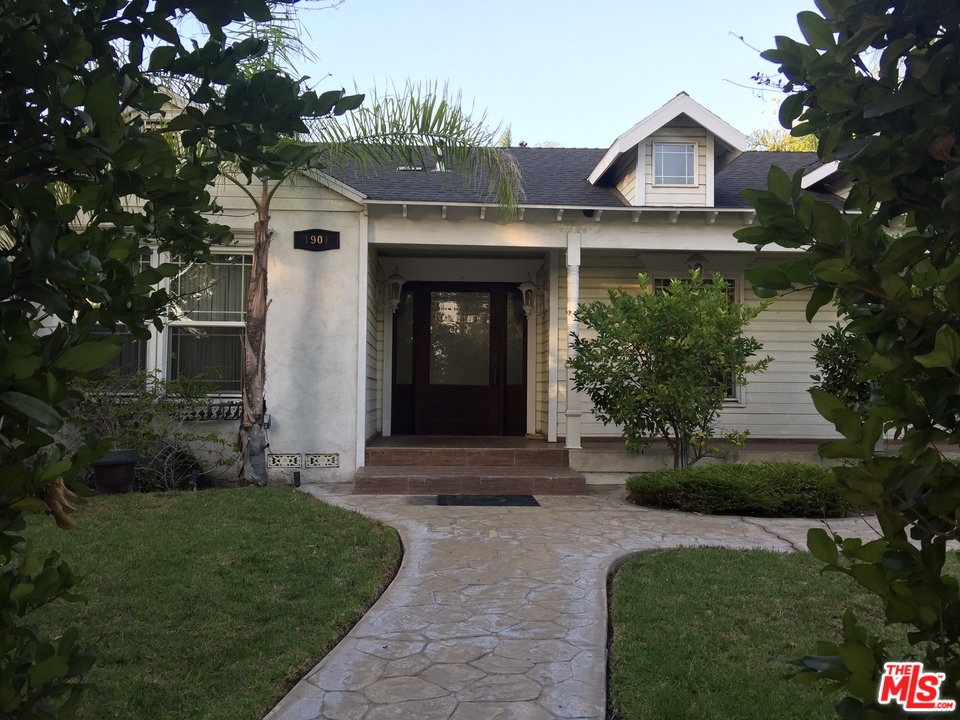 1901 West Kenneth Road Glendale, CA 91201 - Photo 1 of 12 Gallery Image 1