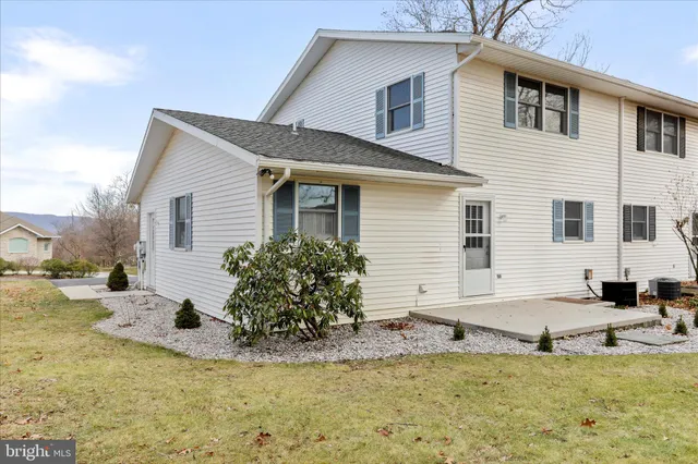 $199,900 | 6230 Greenbriar Terrace, Fayetteville, PA 17222