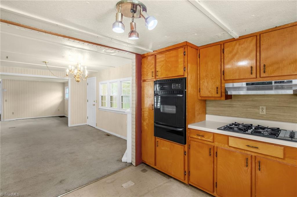 6604 Bronze Road Jamestown, NC 27282 - Photo 12 of 38 Gallery Image 12