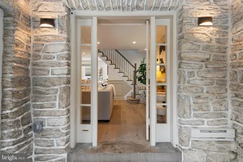 $524,900 | 229 West Gorgas Lane, Philadelphia, PA 19119