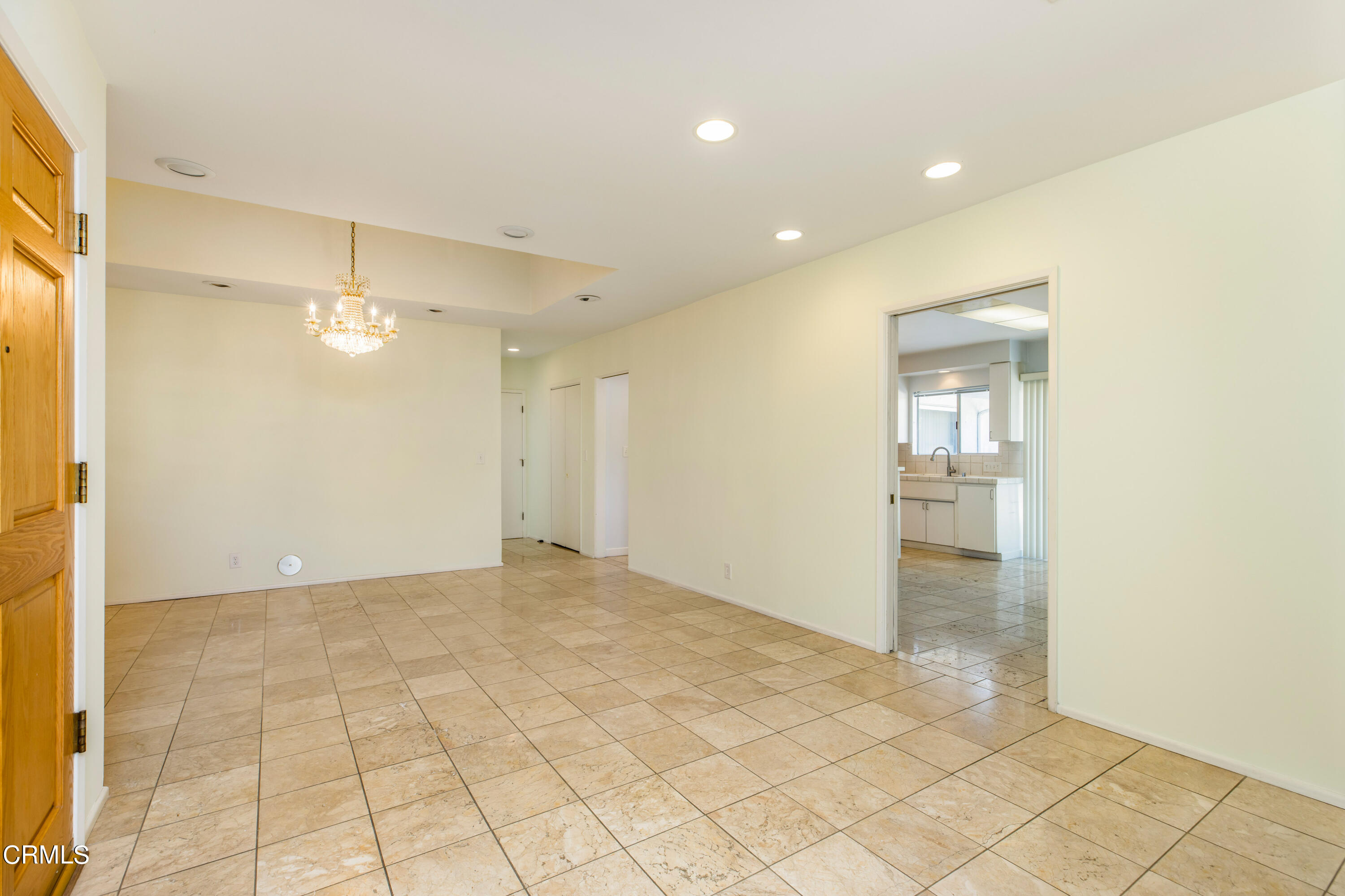 911 Arden Road Pasadena, CA 91106 - Photo 3 of 19 a view of an empty room