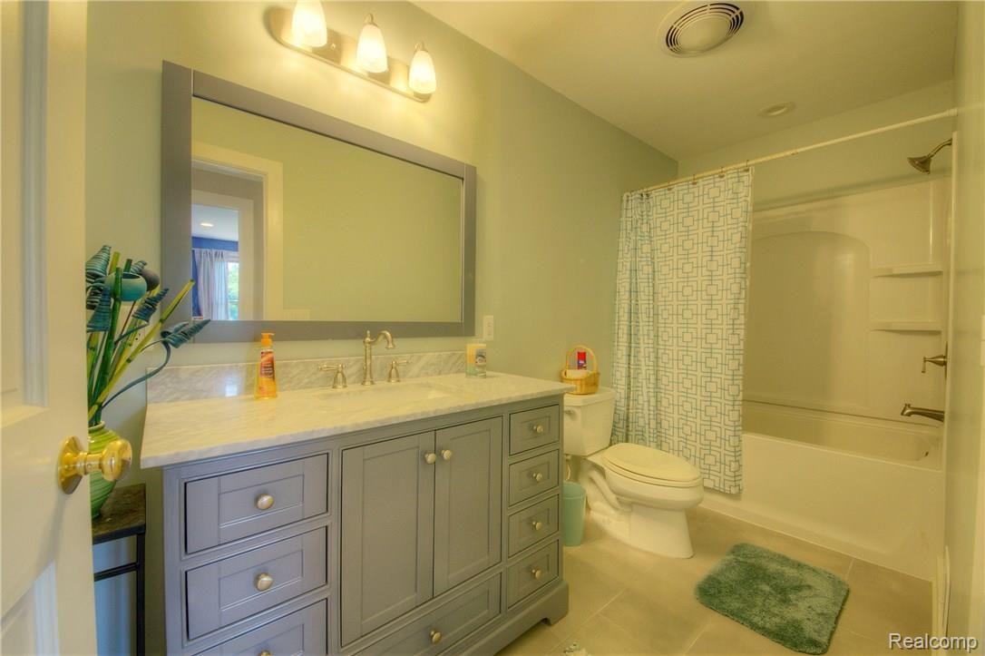 411 Newton Road Brighton, MI 48114 - Photo 47 of 74 930A9709_10_11.jpg