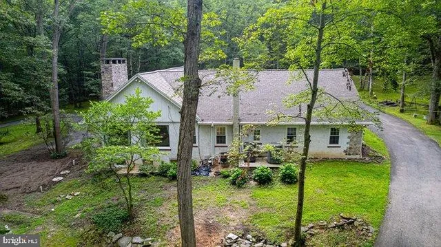 $430,000 | 10246 Golf Course Road, Fayetteville, PA 17222