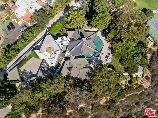 $11,500,000 | 15216 Antelo Place, Los Angeles, CA 90077