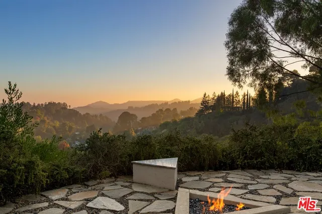 $11,500,000 | 15216 Antelo Place, Los Angeles, CA 90077