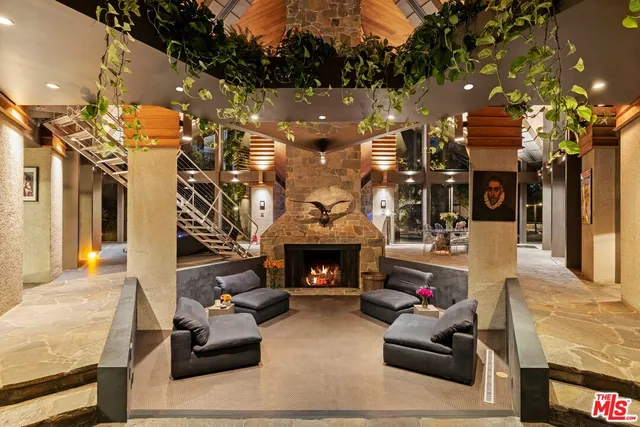 $11,500,000 | 15216 Antelo Place, Los Angeles, CA 90077