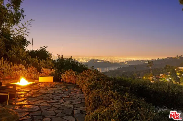 $11,500,000 | 15216 Antelo Place, Los Angeles, CA 90077