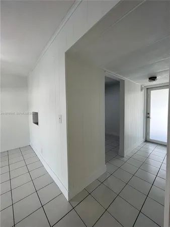 $2,300 | 19255 Northeast 2nd Avenue, Unit 2224, Miami, FL 33179