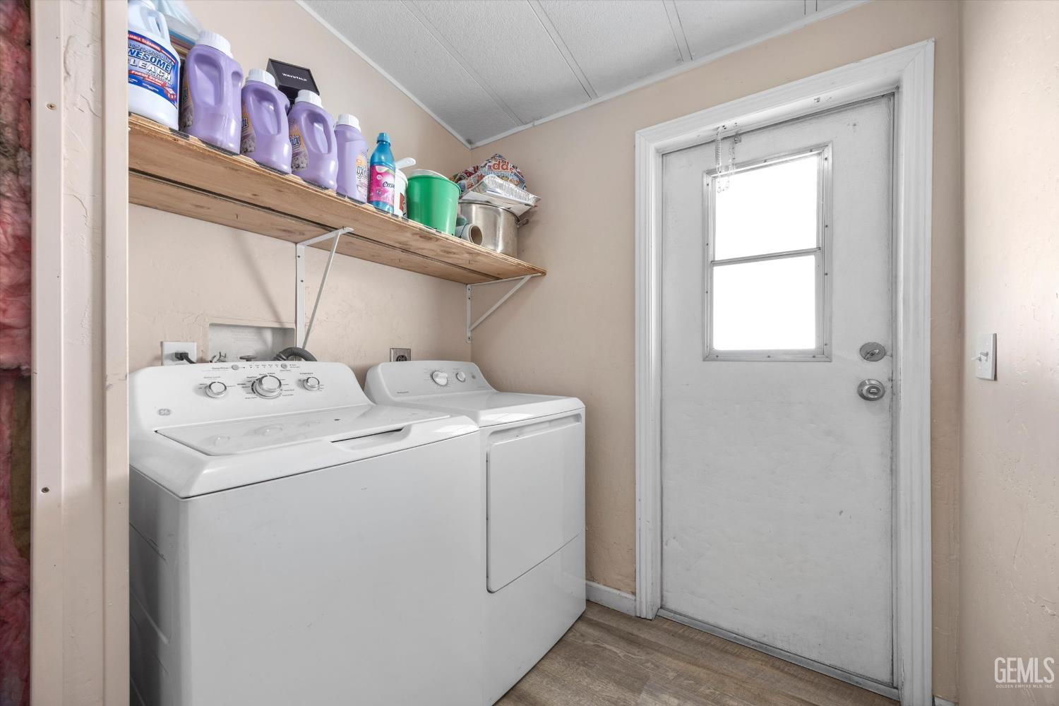 Undisclosed Address Delano, CA 93215 - Photo 32 of 43 a utility room with dryer and washer